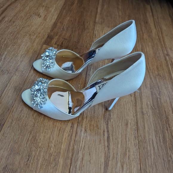 Badgley Mischka Heels - Picture 4 of 8